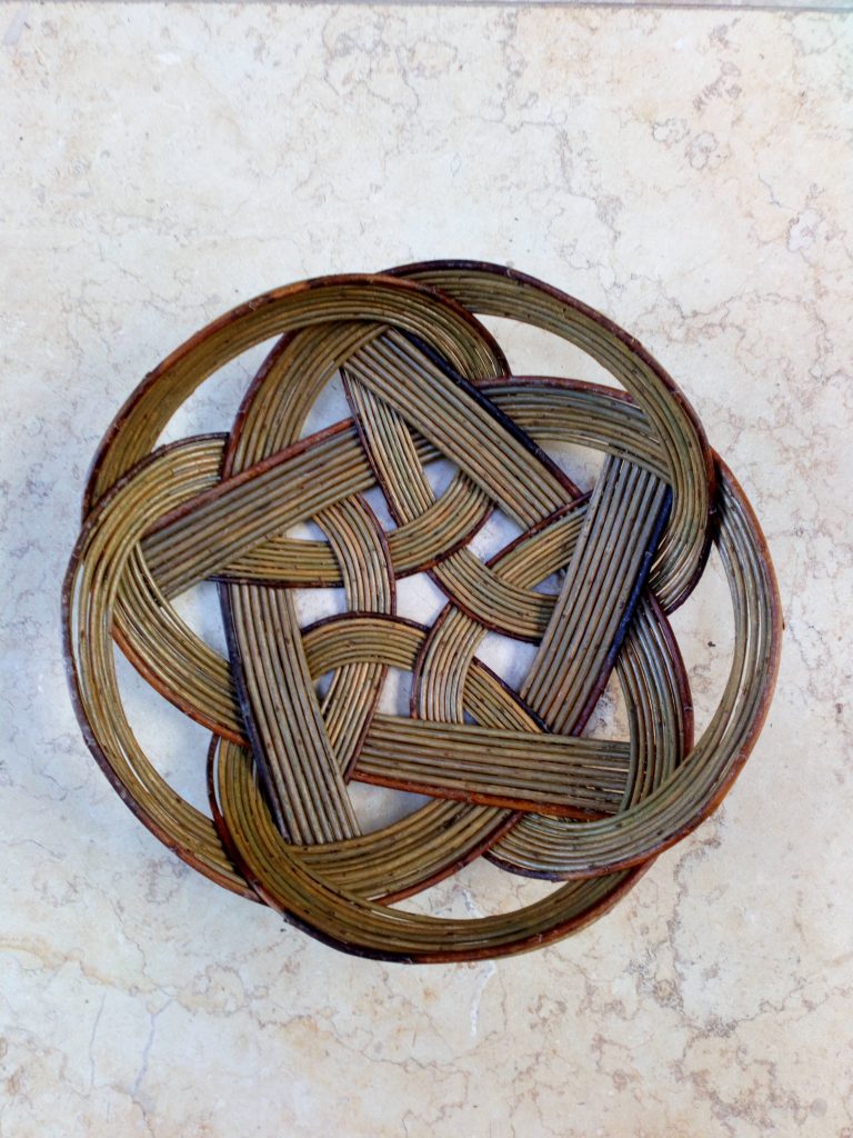 Judy Simmonds Celtic KNot platter2